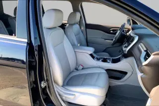 GMC Acadia 2021 SLT SUV de 4 puertas