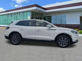 Lincoln Nautilus 2023 Standard SUV de 4 puertas