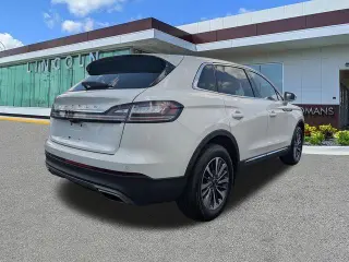 Lincoln Nautilus 2023 Standard SUV de 4 puertas