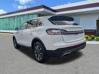Lincoln Nautilus 2023 Standard SUV de 4 puertas