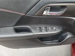 Honda Accord 2017 Edición Especial Deportiva 4pu Sedán CVT