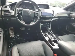 Honda Accord 2017 Edición Especial Deportiva 4pu Sedán CVT