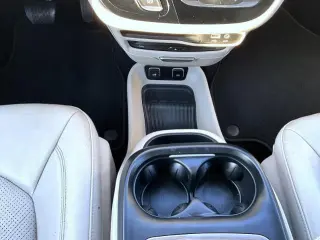 Chrysler Pacifica 2019 Touring L Plus 4dr Mini-Van