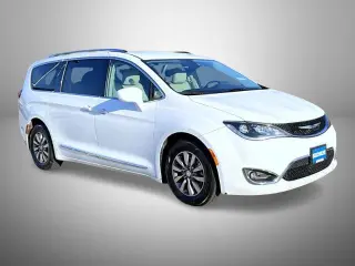 Chrysler Pacifica 2019 Touring L Plus 4dr Mini-Van