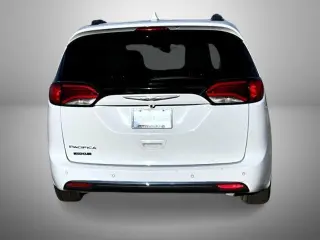 Chrysler Pacifica 2019 Touring L Plus 4dr Mini-Van