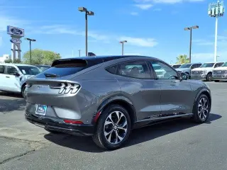 Ford Mustang Mach-E 2023 AWD Premium 4dr SUV