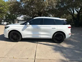 Lincoln Corsair 2021 Reserve 4 SUV
