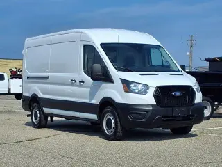 Ford Transit 2024 250 3dr LWB Techo Medio Furgón de Carga