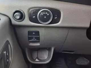Ford Transit 2024 250 3dr LWB Techo Medio Furgón de Carga