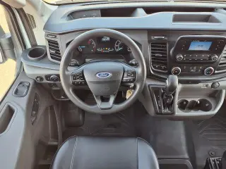 Ford Transit 2024 250 3dr LWB Techo Medio Furgón de Carga