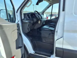Ford Transit 2024 250 3dr LWB Techo Medio Furgón de Carga