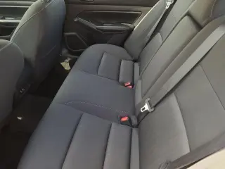Nissan Altima 2025 2.5 SV 4dr Sedán