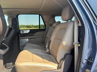 Lincoln Navigator L 2022 4x4 Reserve 4dr SUV