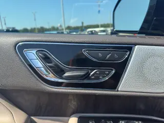Lincoln Navigator L 2022 4x4 Reserve 4dr SUV