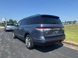 Lincoln Navigator L 2022 4x4 Reserve 4dr SUV