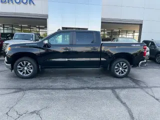 Chevrolet Silverado 1500 2023 4x4 LT 4dr Crew Cab 5.8 ft. SB con 2FL