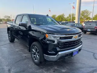 Chevrolet Silverado 1500 2023 4x4 LT 4dr Crew Cab 5.8 ft. SB con 2FL