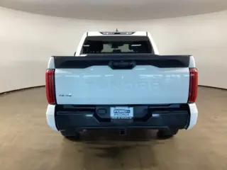 Toyota Tundra 2022 4x4 SR5 4dr CrewMax Cab Pickup SB