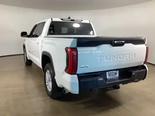 Toyota Tundra 2022 4x4 SR5 4dr CrewMax Cab Pickup SB