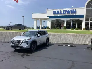 Nissan Rogue 2024 SV 4dr Crossover