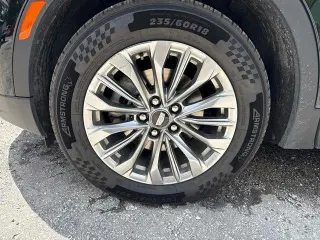 Cadillac XT4 2025 4x4 de lujo 4 puertas Crossover
