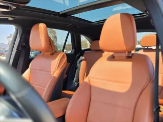 Mercedes-Benz GLC 2025 GLC 300 4dr SUV