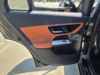 Mercedes-Benz GLC 2025 GLC 300 4dr SUV