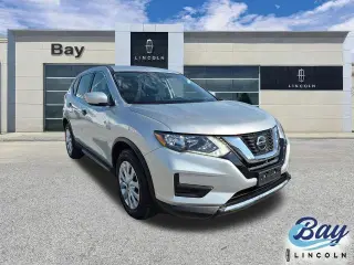 Nissan Rogue 2018 S Crossover de 4 puertas
