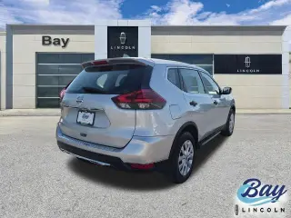 Nissan Rogue 2018 S Crossover de 4 puertas