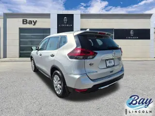 Nissan Rogue 2018 S Crossover de 4 puertas