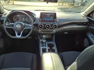 Nissan Sentra 2025 SV Sedán de 4 puertas