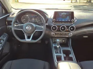 Nissan Sentra 2025 SV Sedán de 4 puertas