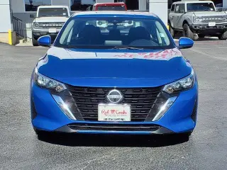 Nissan Sentra 2025 SV Sedán de 4 puertas