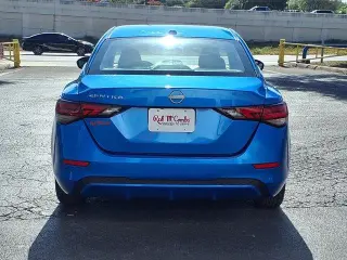 Nissan Sentra 2025 SV Sedán de 4 puertas