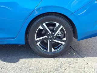 Nissan Sentra 2025 SV Sedán de 4 puertas