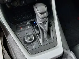 Toyota RAV4 Híbrido 2021 AWD XLE SUV de 4 puertas