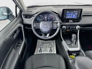 Toyota RAV4 Híbrido 2021 AWD XLE SUV de 4 puertas