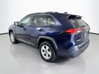 Toyota RAV4 Híbrido 2021 AWD XLE SUV de 4 puertas