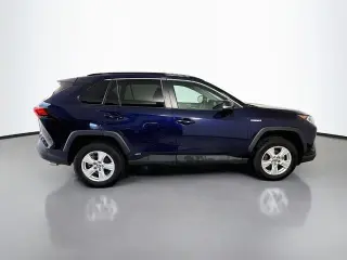Toyota RAV4 Híbrido 2021 AWD XLE SUV de 4 puertas