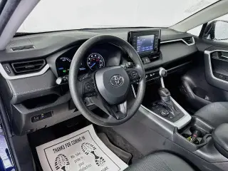 Toyota RAV4 Híbrido 2021 AWD XLE SUV de 4 puertas