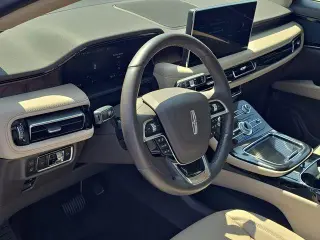 Lincoln Nautilus 2023 AWD Reserve 4 puertas SUV