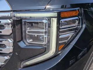 GMC Sierra 1500 2022 4x4 Denali 4 puertas Crew Cab Caja Corta de 5.8 pies