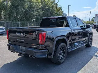 GMC Sierra 1500 2022 4x4 Denali 4 puertas Crew Cab Caja Corta de 5.8 pies