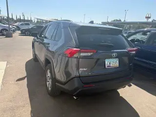 Toyota RAV4 2025 XLE SUV de 4 puertas