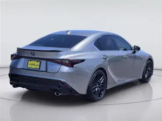 Lexus IS 350 2022 F SPORT Sedán de 4 puertas