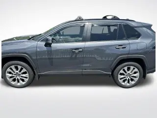 Toyota RAV4 2025 XLE Premium SUV de 4 puertas