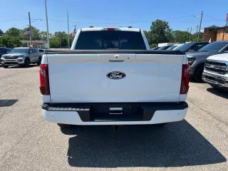 Ford F-150 2025 4x4 XLT 4 dr SuperCrew caja corta de 6.5 pies