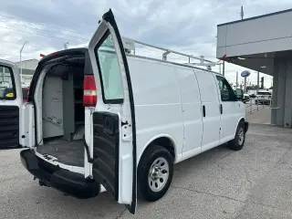 Chevrolet Express 2012 1500 Furgón de Carga de 3 puertas