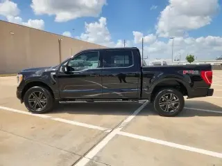 Ford F-150 2022 4x4 XLT 4 puertas SuperCrew caja corta de 5.5 pies