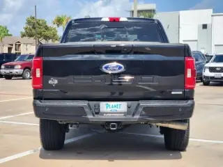 Ford F-150 2022 4x4 XLT 4 puertas SuperCrew caja corta de 5.5 pies